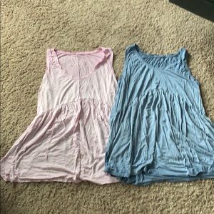 Set of two pea in the pod maternity tanks